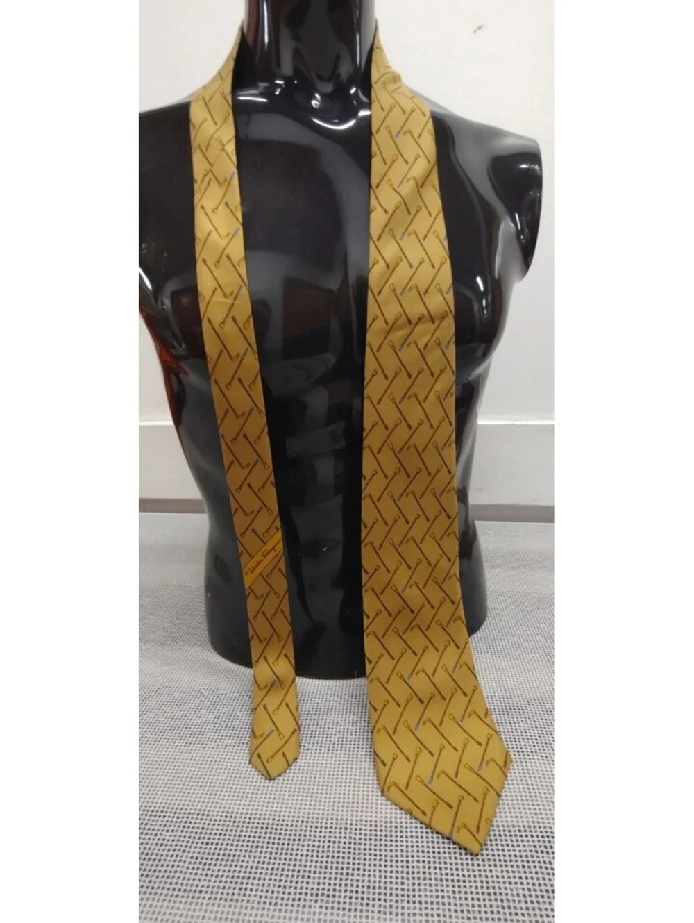 Vintage Salvatore Ferragamo Bronze Silk Tie Canes 1990s SAKS 5th AVENUE New Tag